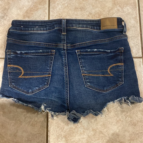 American Eagle ‘super stretch’’ jean shorts - Picture 2 of 5